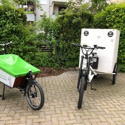 Bakfiets und Kutsche.jpg