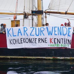 Bild für Turning the Tide Under Sails 2.0