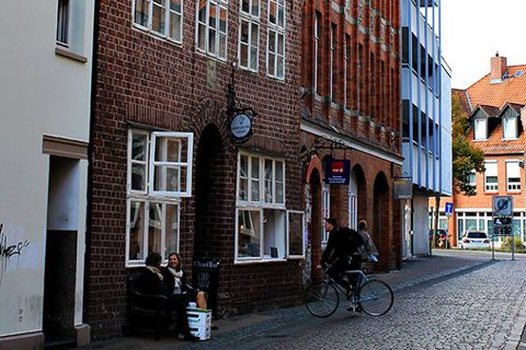 Eingang Büro JANUN Lüneburg