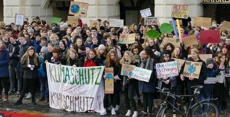 Fridays For Future Demo vor dem Rathaus Lüneburg