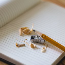 pencil-918449_1920.jpg
